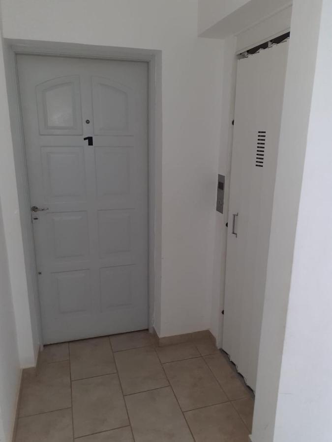 Ventana Al Golf Apartment